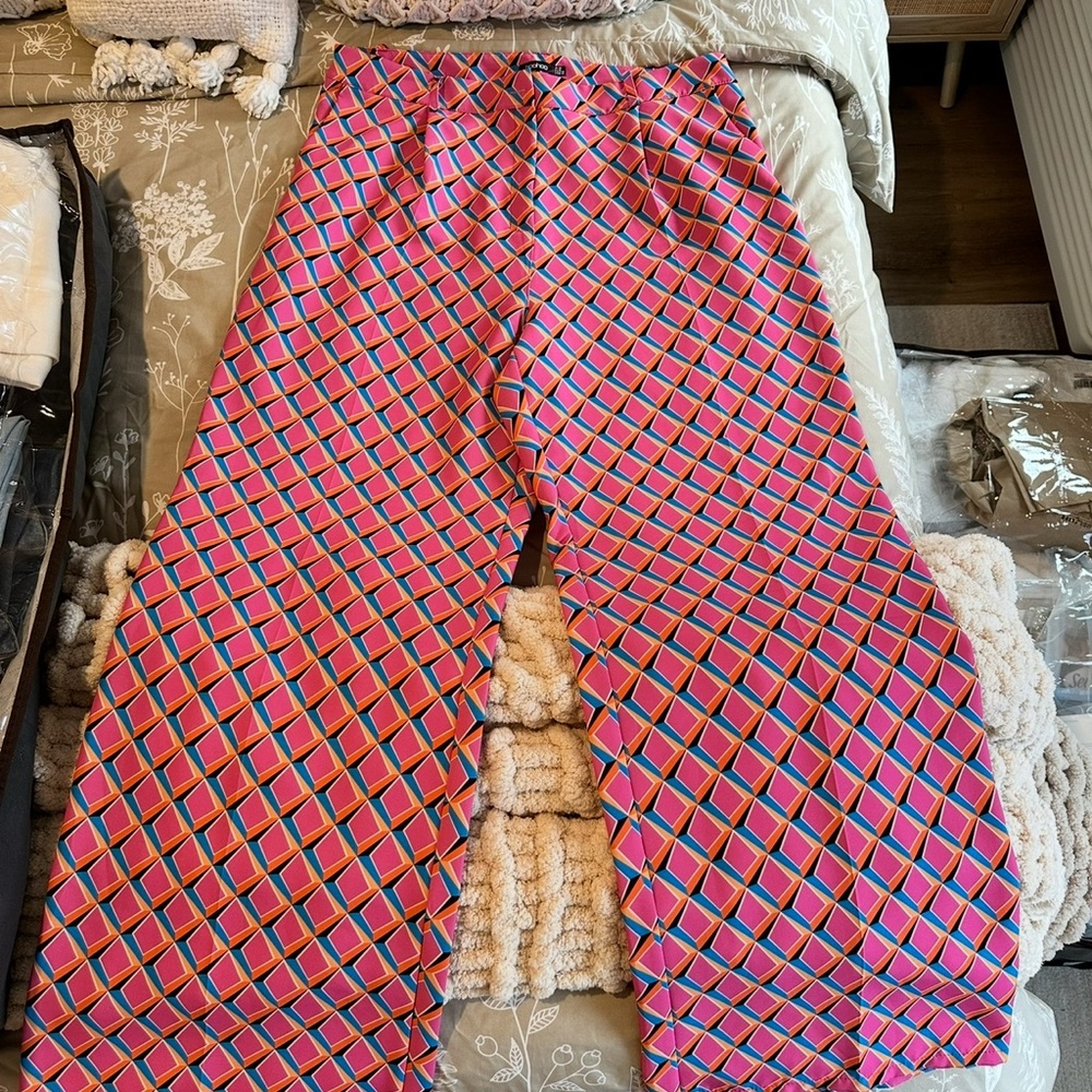 Vibrant Geometric Pattern Pant Set